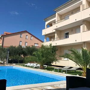 vila-anica.primorje-gorskikotar.com/